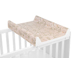Verschoonmat met Groeimeter + bevestiging aan babybed